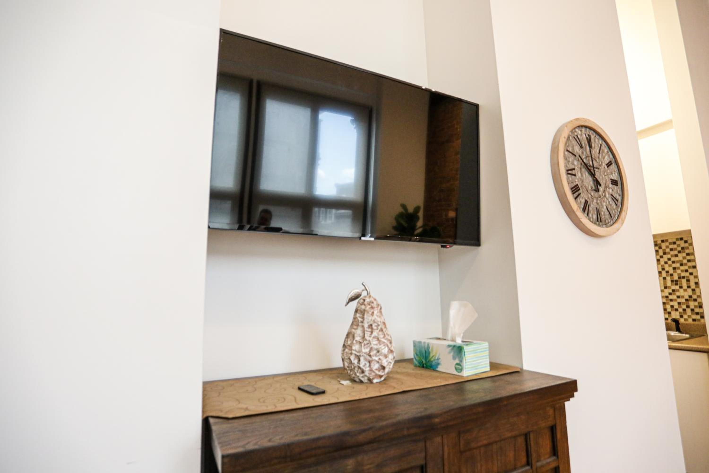 Elegant 1 bedroom apartment in old port- 301