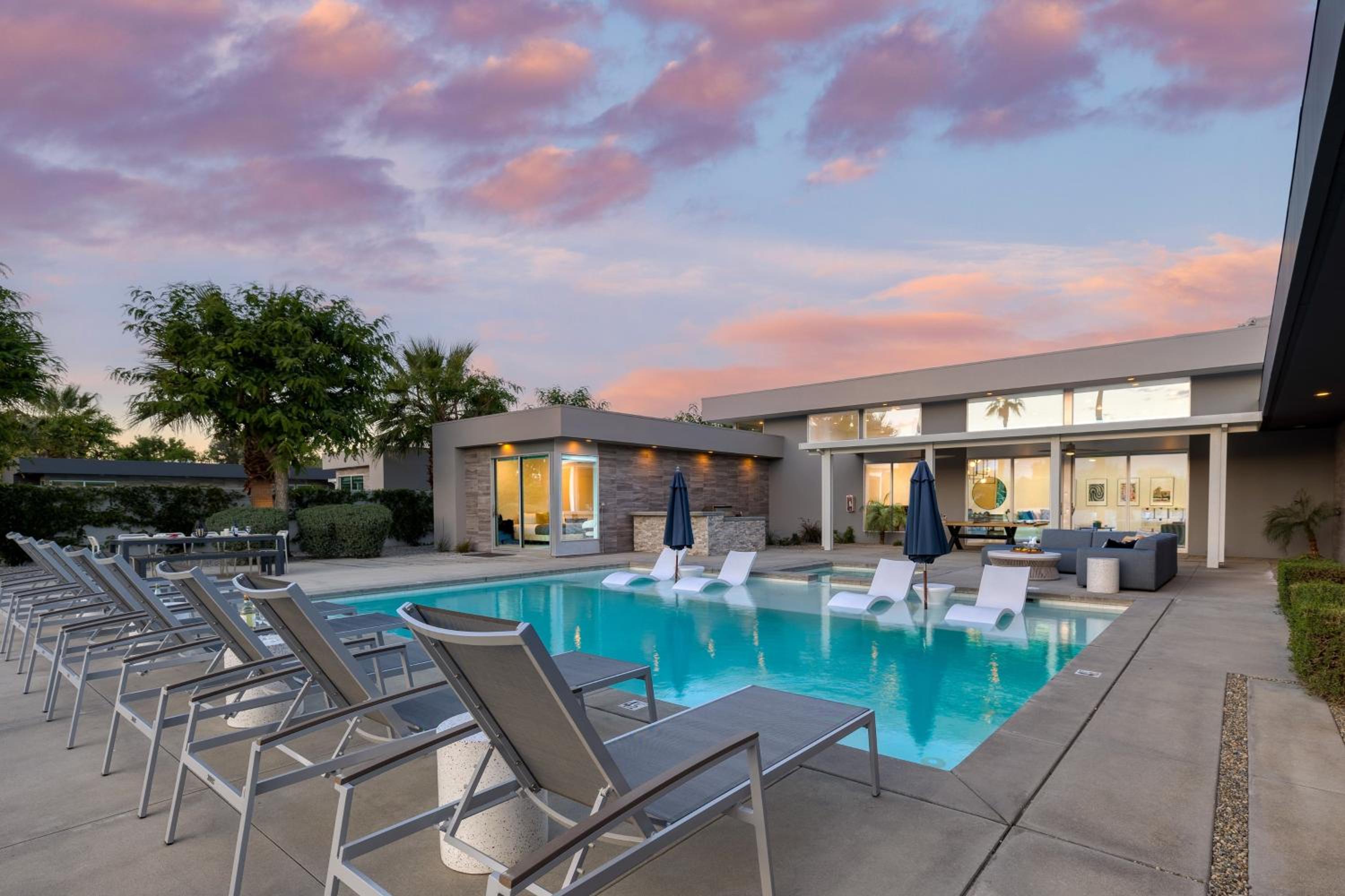 Polo Villas Sands Pickleball Putting Green Sleeps 28