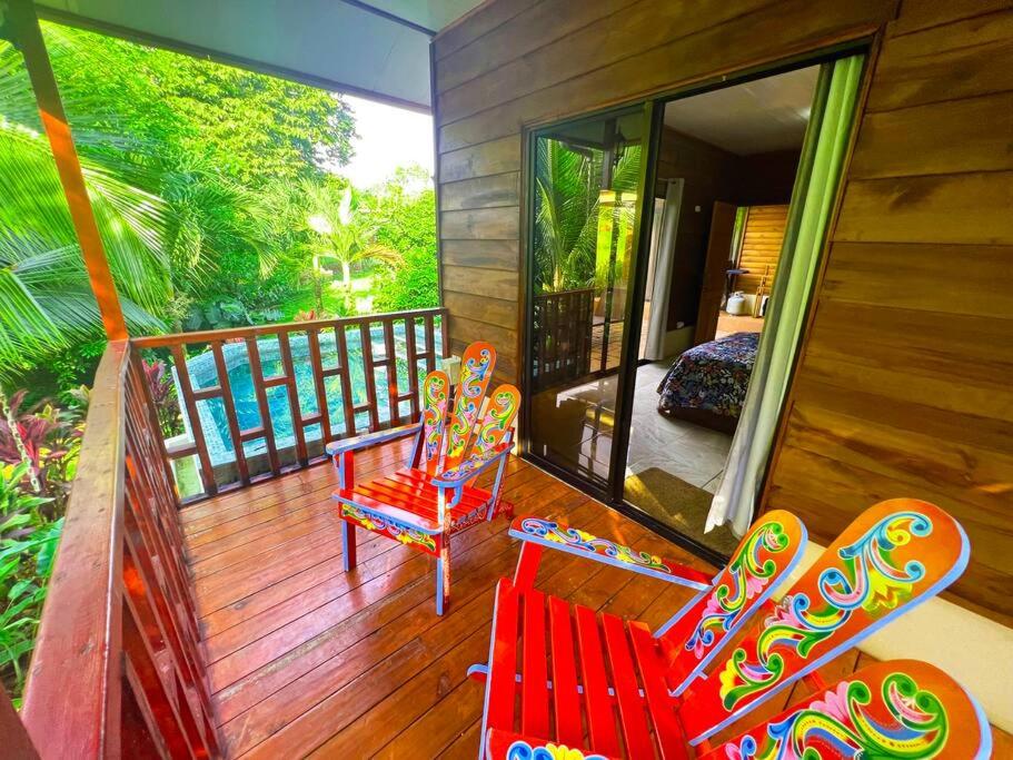 Heated Pool & Garden Cabin near La Fortuna