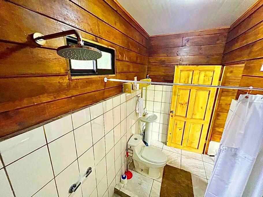 Heated Pool & Garden Cabin near La Fortuna