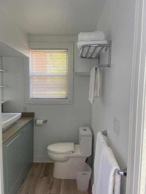 Fallsview Area! Only 10 min walk