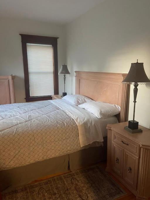 Fallsview Area! Only 10 min walk