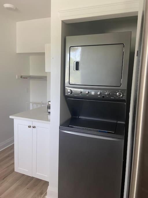 Fallsview Area! Only 10 min walk