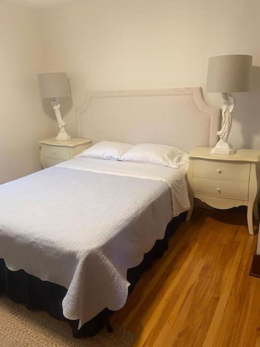 Fallsview Area! Only 10 min walk