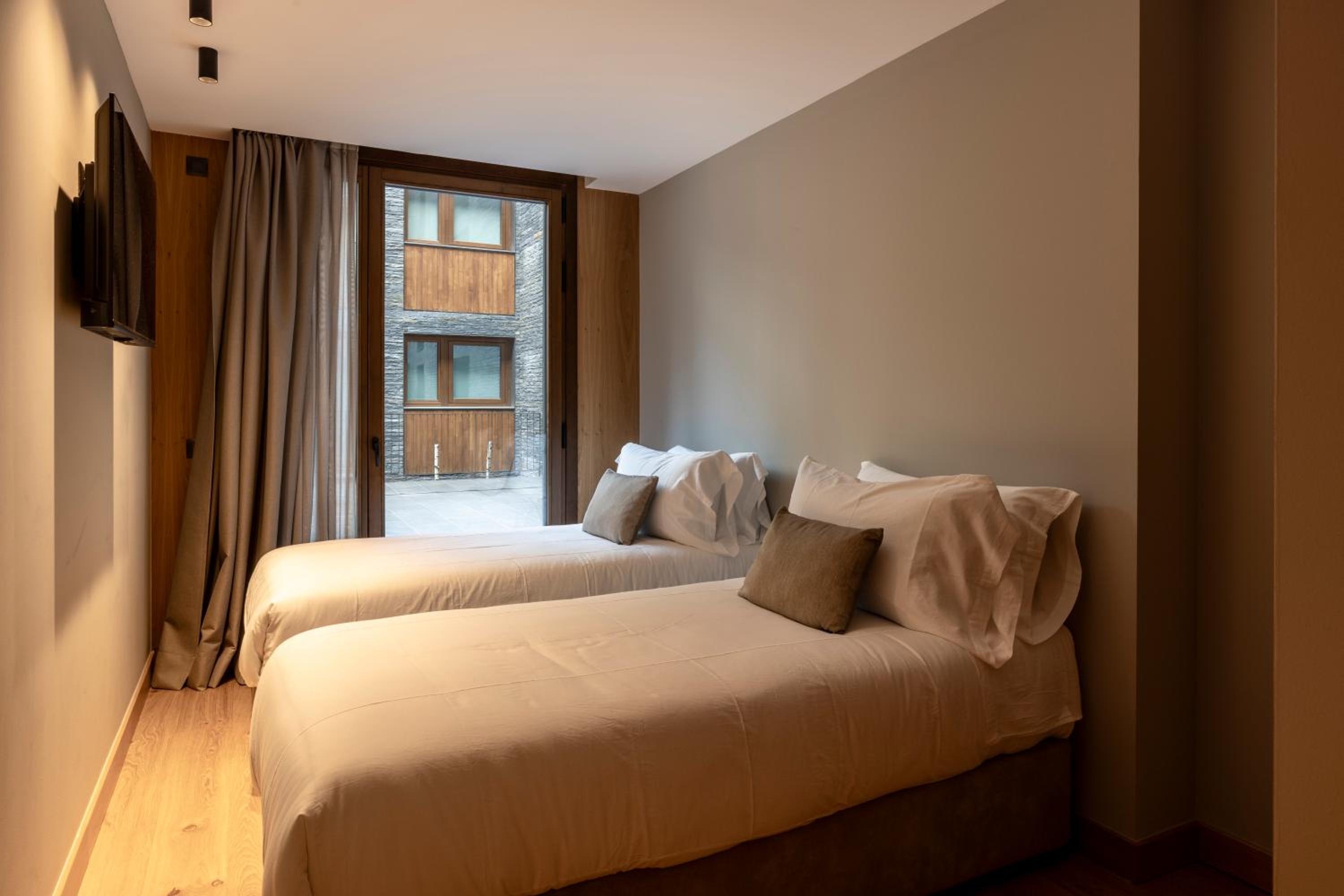 Un diamante de montaña l A Pie De Pistas - Gimnasio - Sauna - Piscina l 8Pax l by BonesVacances
