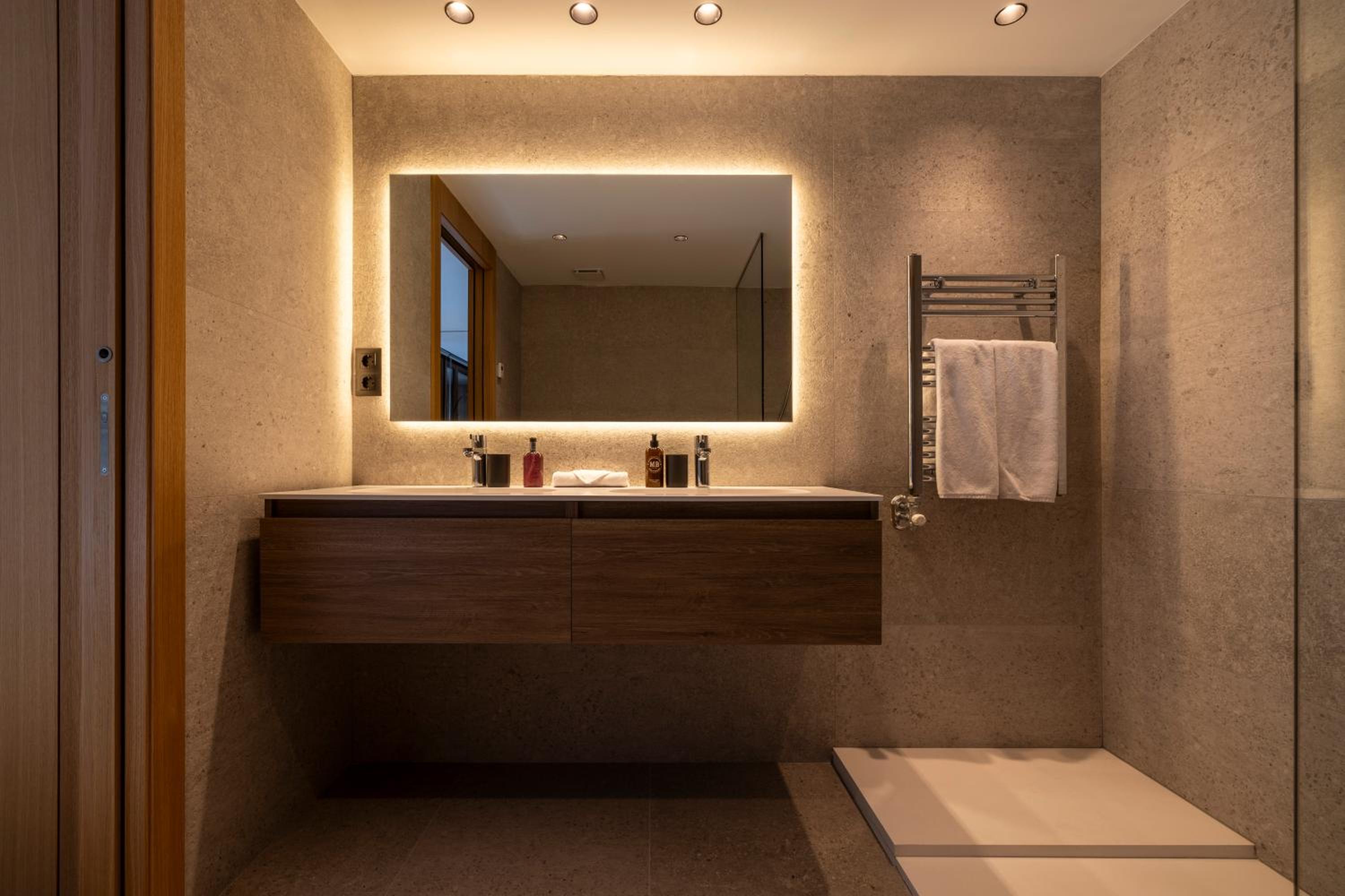 Un diamante de montaña l A Pie De Pistas - Gimnasio - Sauna - Piscina l 8Pax l by BonesVacances