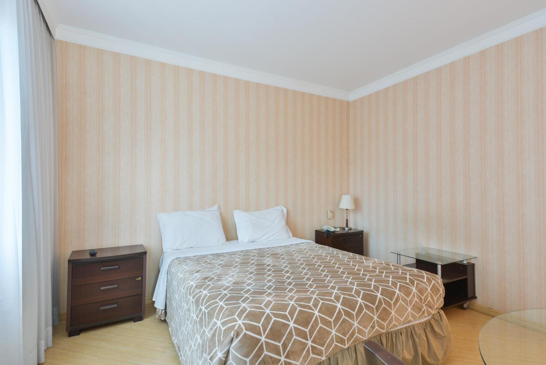 Phoenix suite - Berrini flat