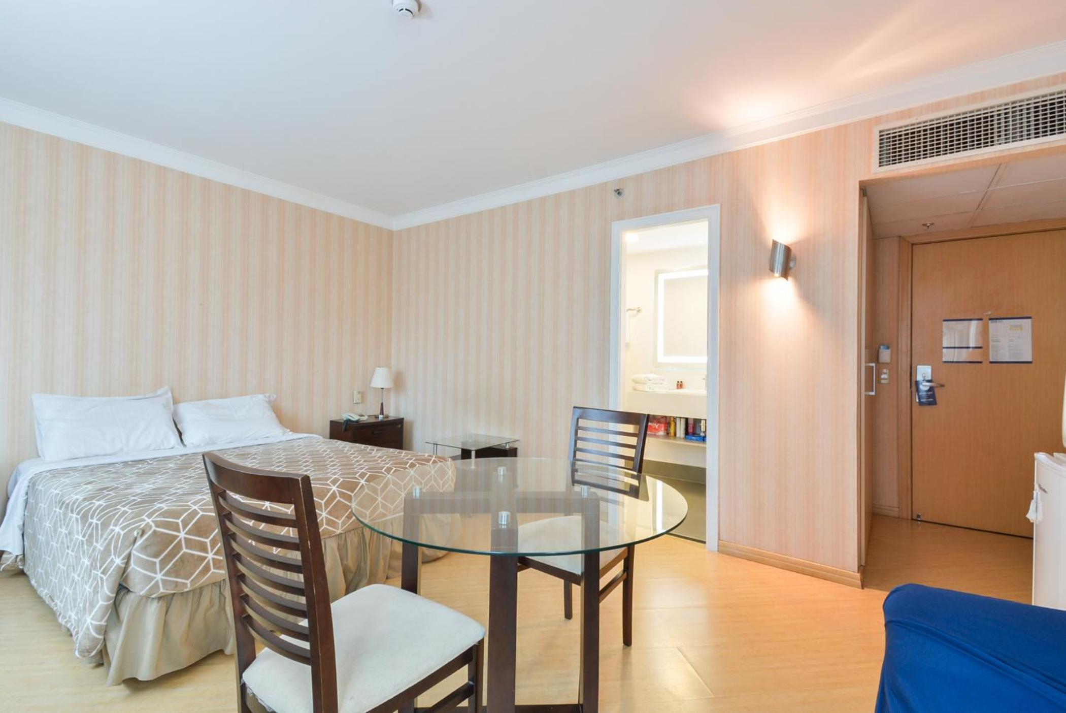 Phoenix suite - Berrini flat