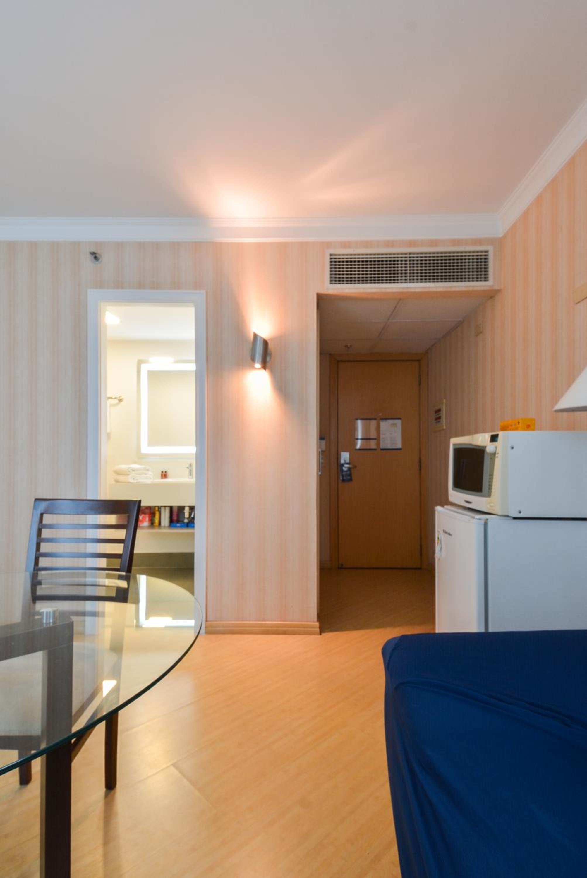 Phoenix suite - Berrini flat