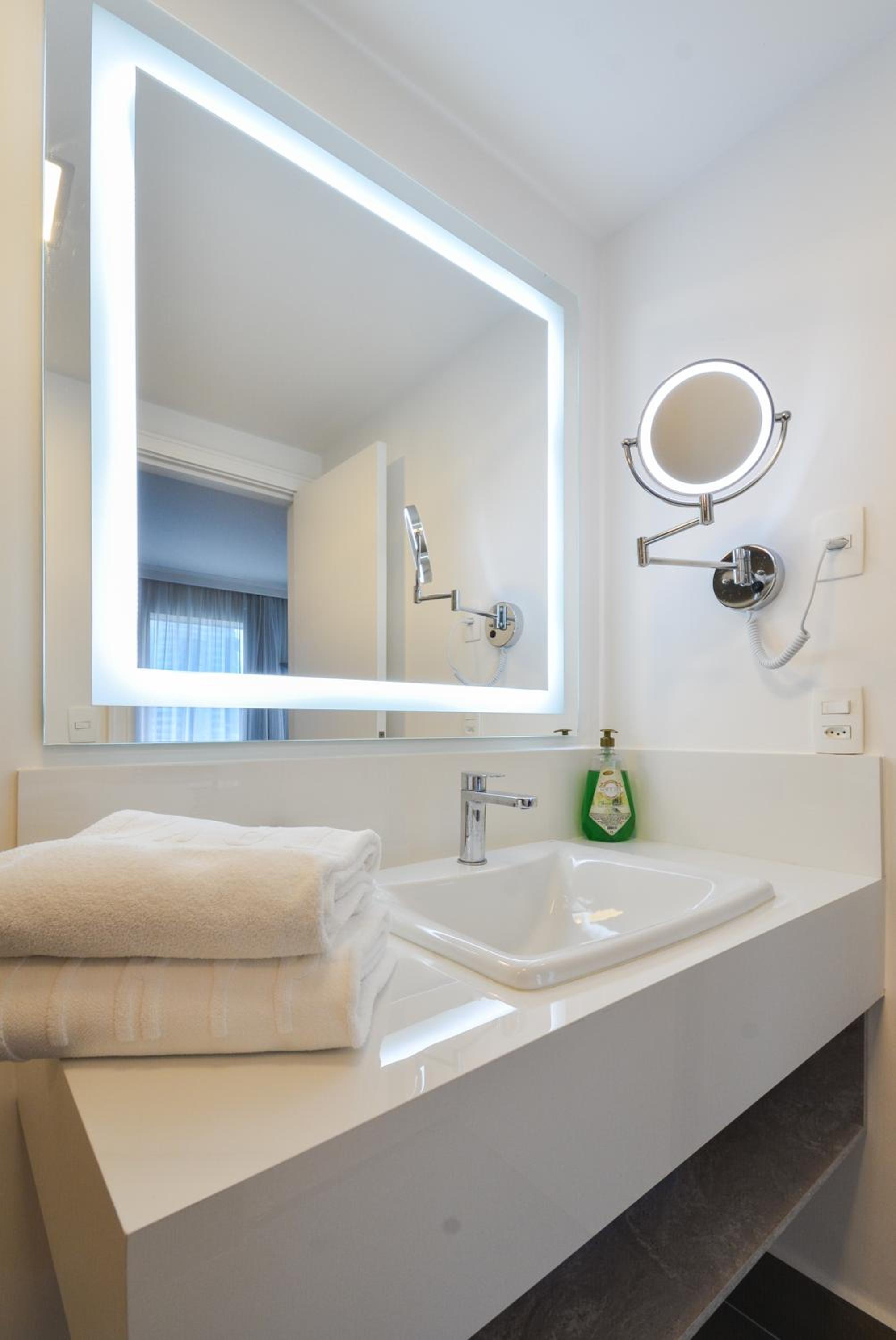 Phoenix suite - Berrini flat