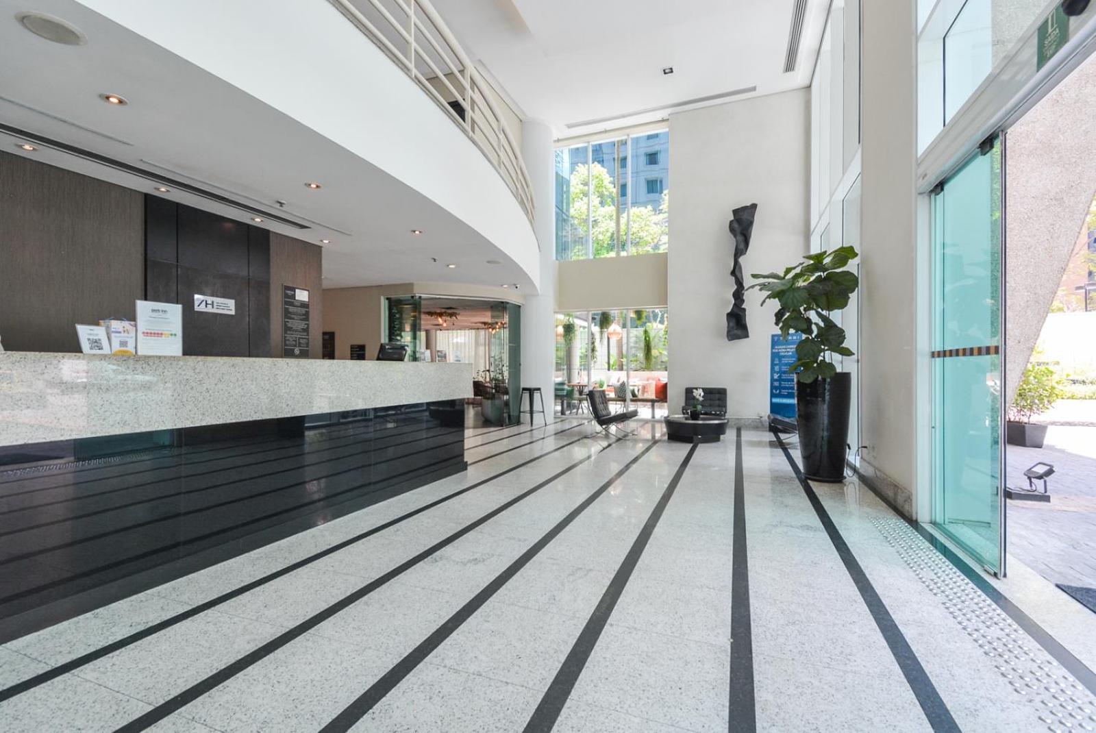 Phoenix suite - Berrini flat