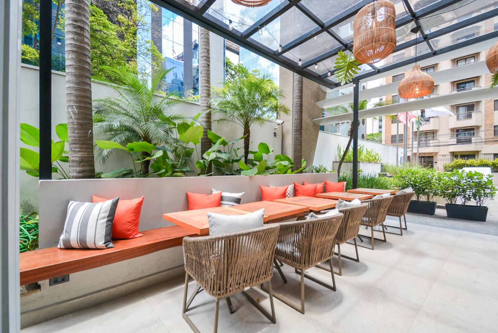 Phoenix suite - Berrini flat