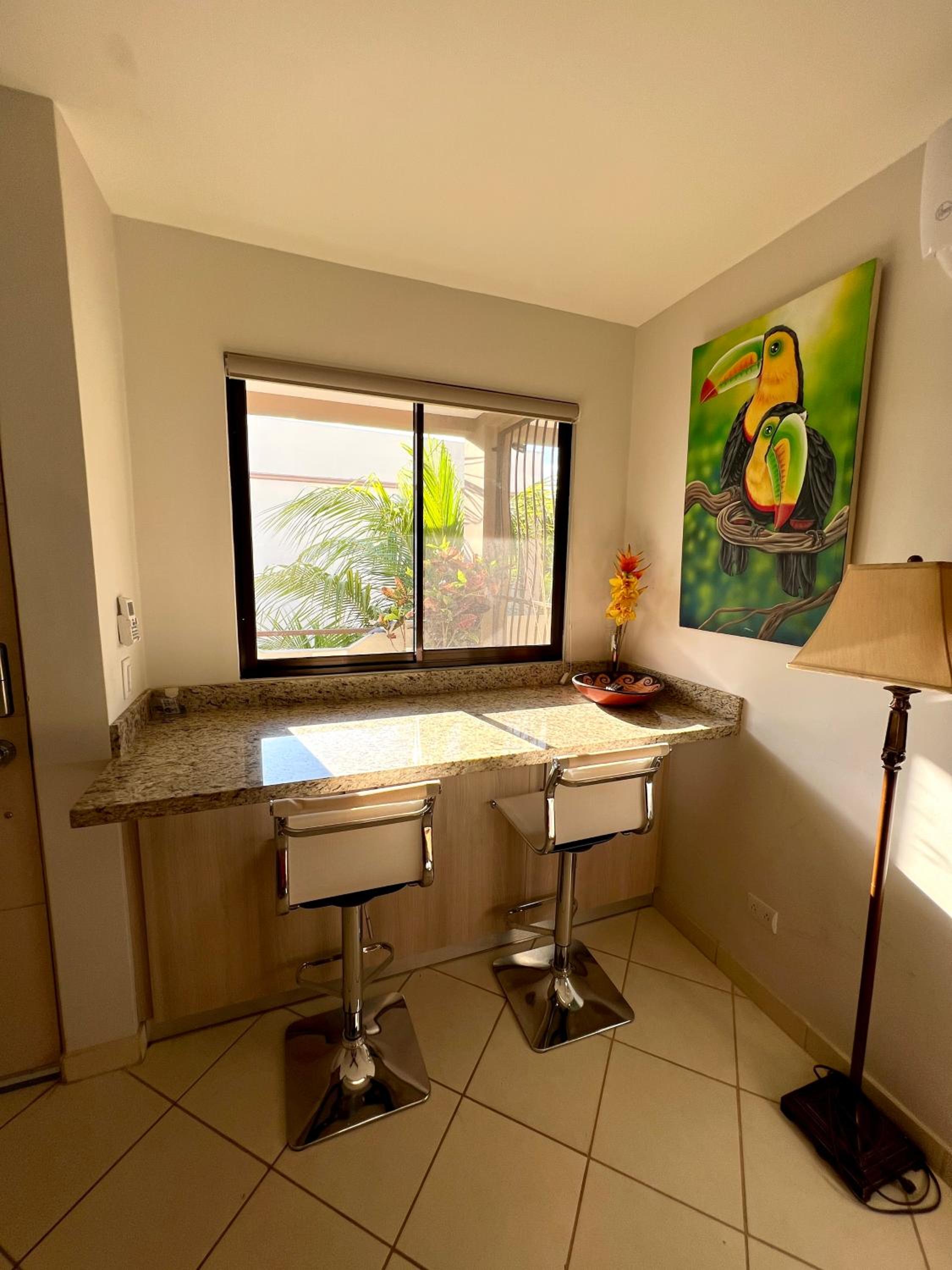 The Nest 2 bedroom1 bath Condo Rooftop patio
