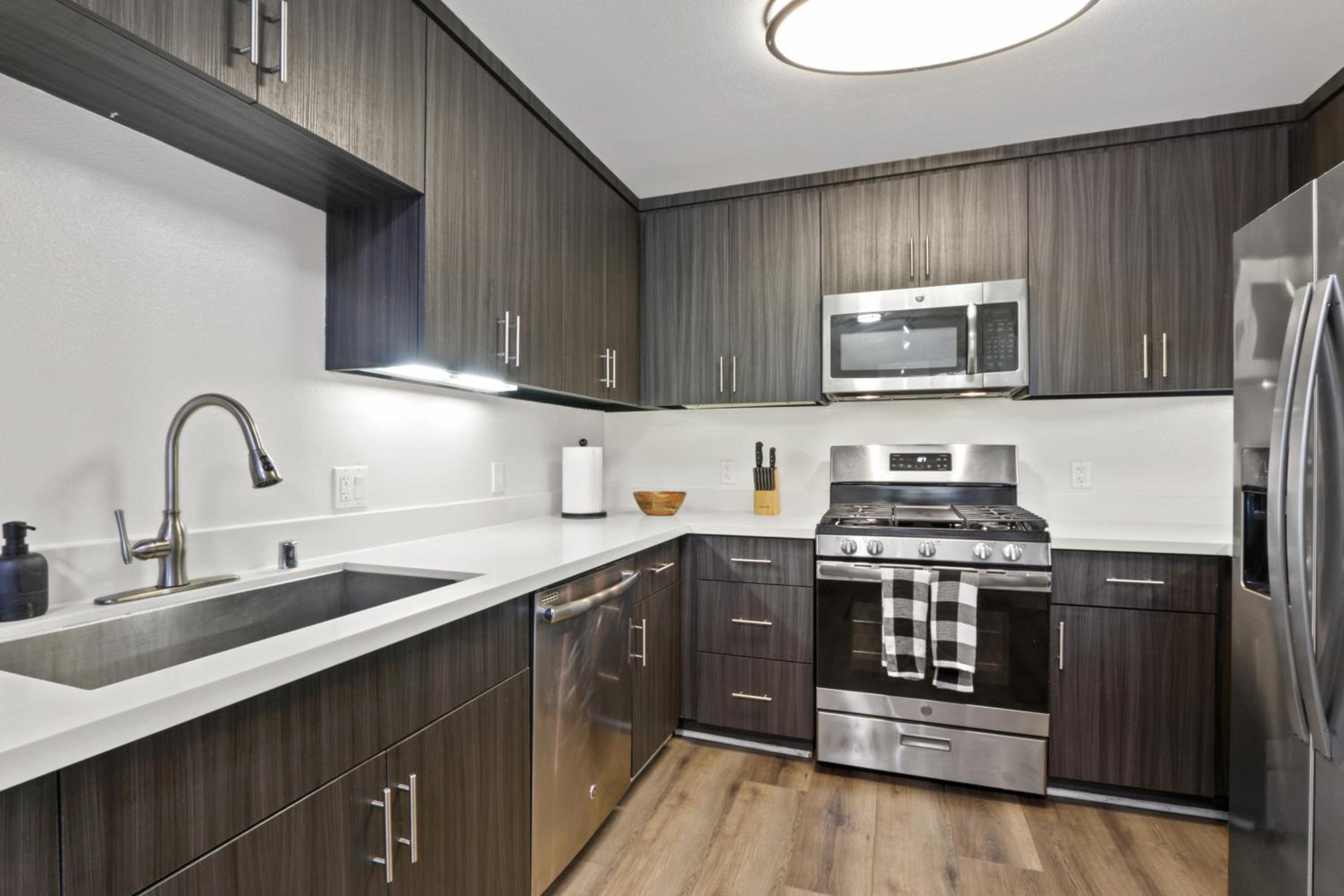 Los Angeles Vacations - 4bd Townhouse - Special Limited Time Offer near Venice Beach! - Property Image 17