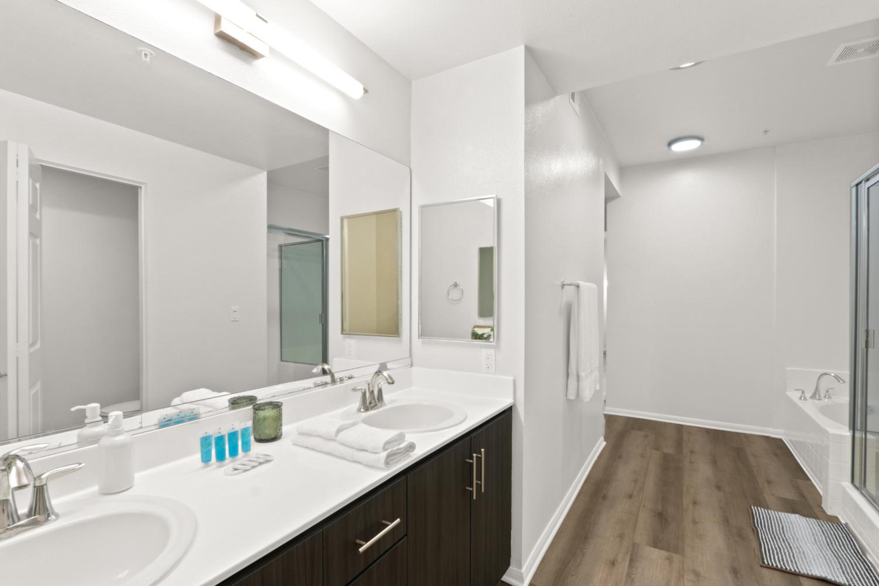 Los Angeles Vacations - 4bd Townhouse - Special Limited Time Offer near Venice Beach! - Property Image 2
