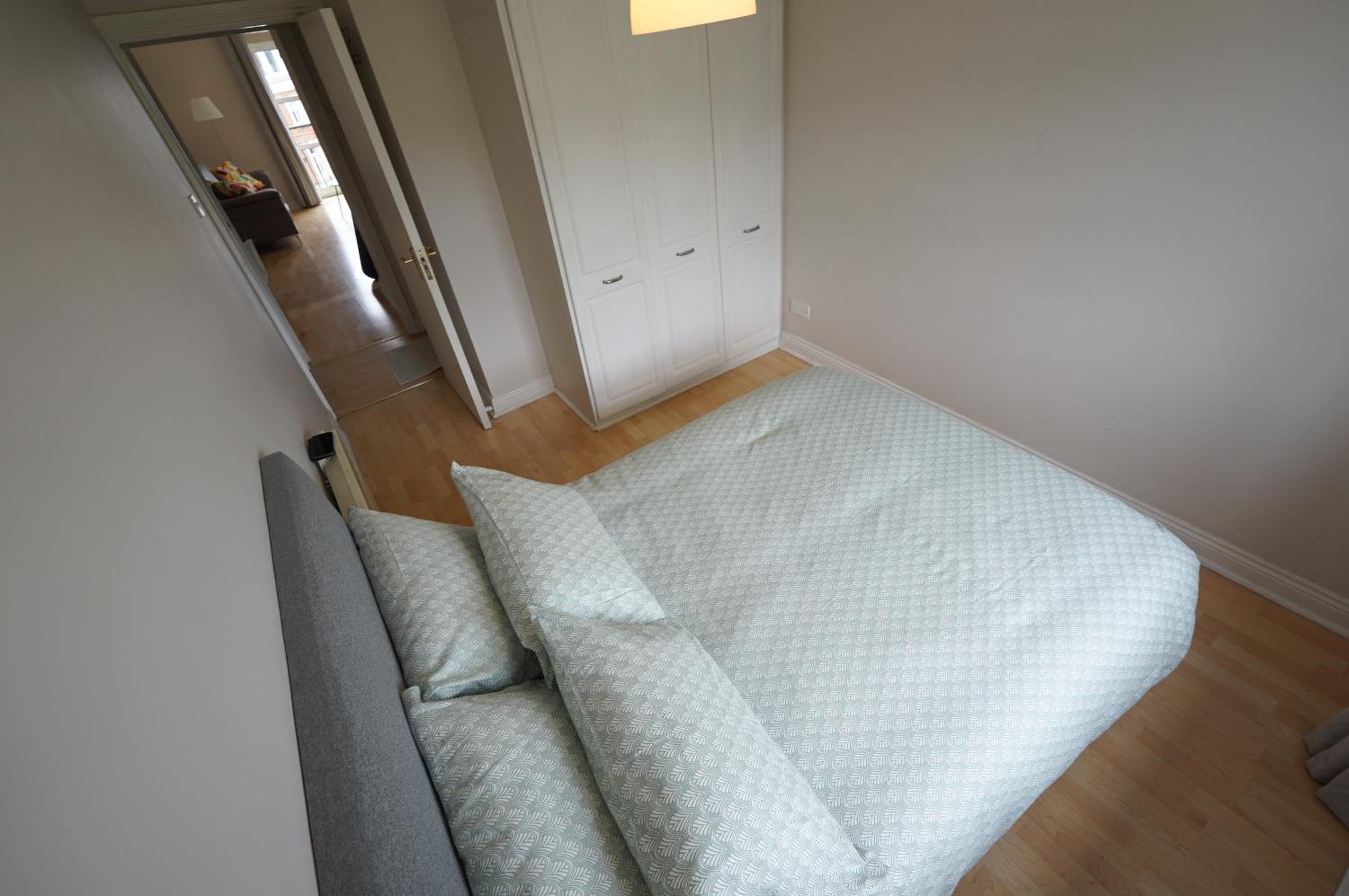 City center apt free parking