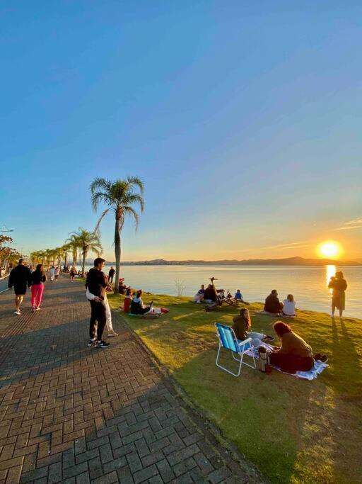 Canas303 - Apartamento próximo a praia na avenida principal