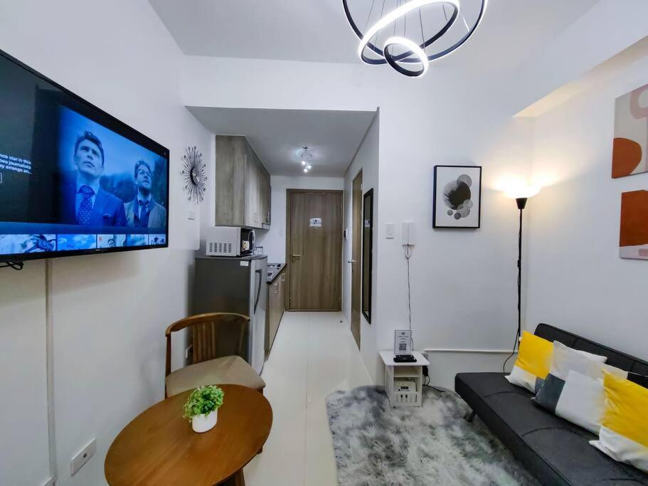 1BR Condotel with Balcony at FAME Residences #FM01 view 3