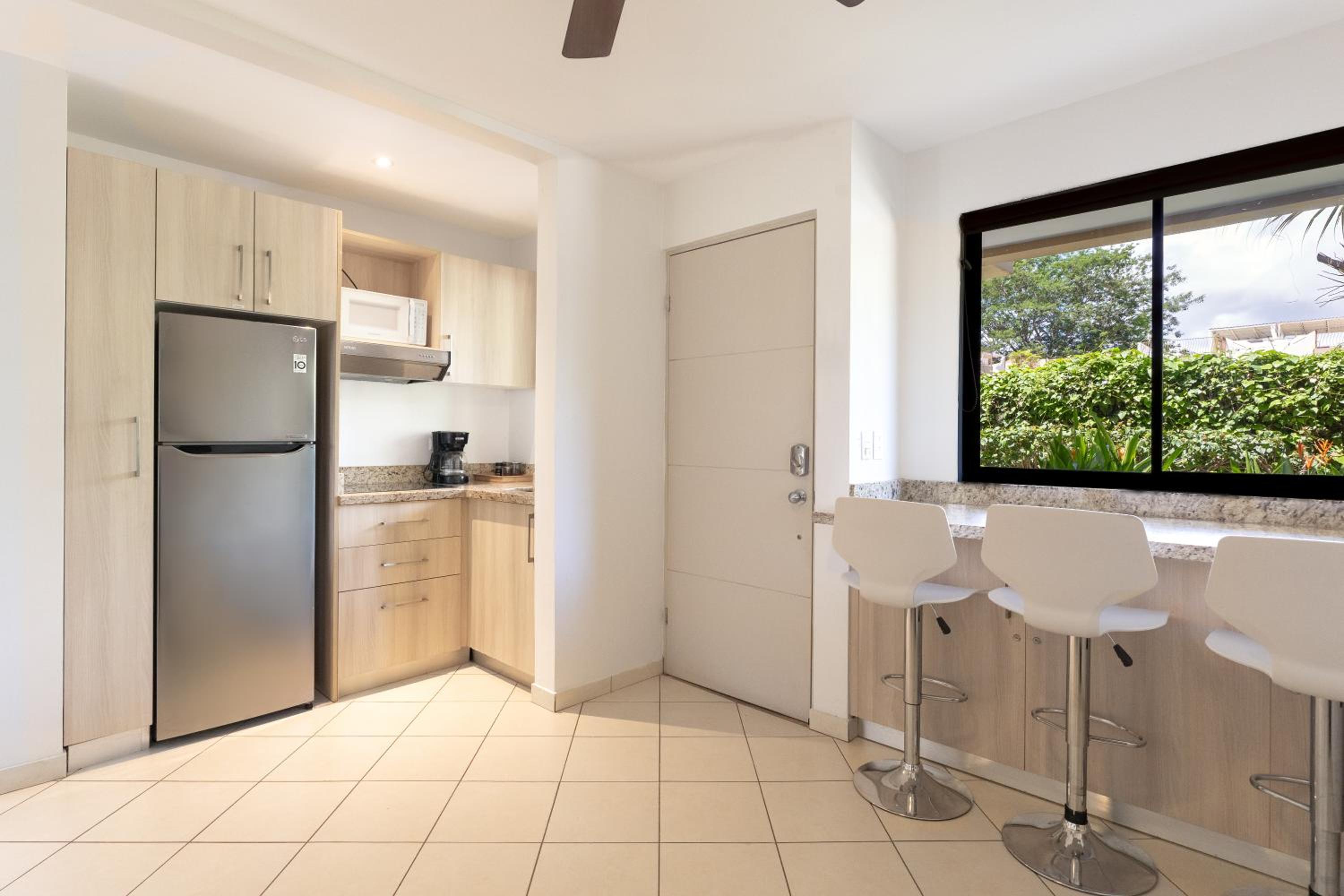 Two Palms Ground Floor Unit Across from Beach