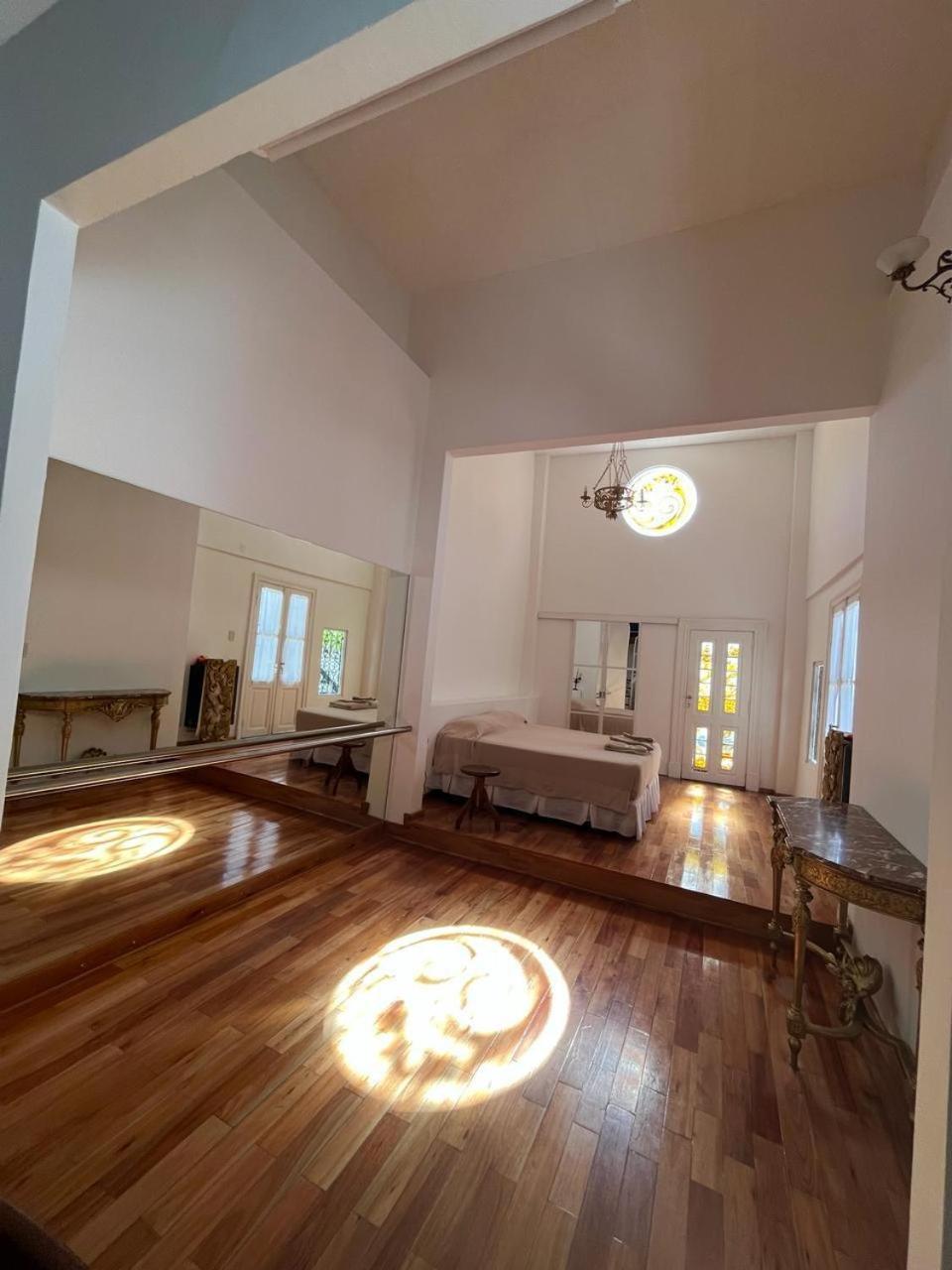 Enchanting townhouse loft in heart of San Telmo