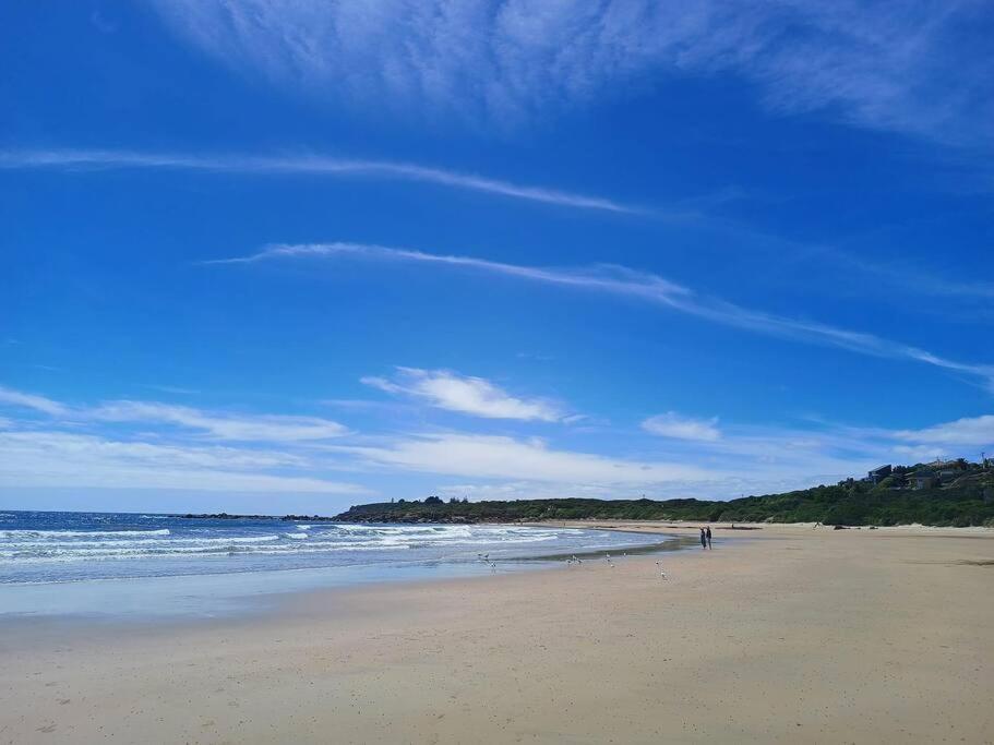 Home and Away at Coles Beach
