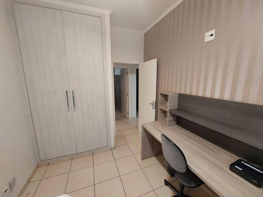 Apartamento Zona Sul bem localizado Por Dwell