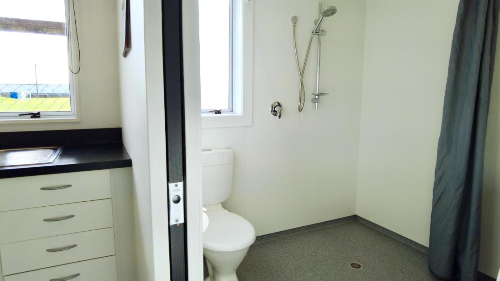 554 Moana Court Motel