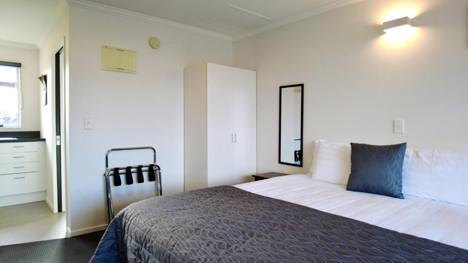 554 Moana Court Motel