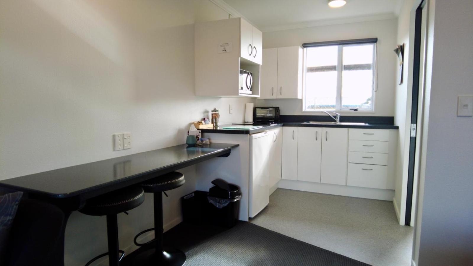 554 Moana Court Motel