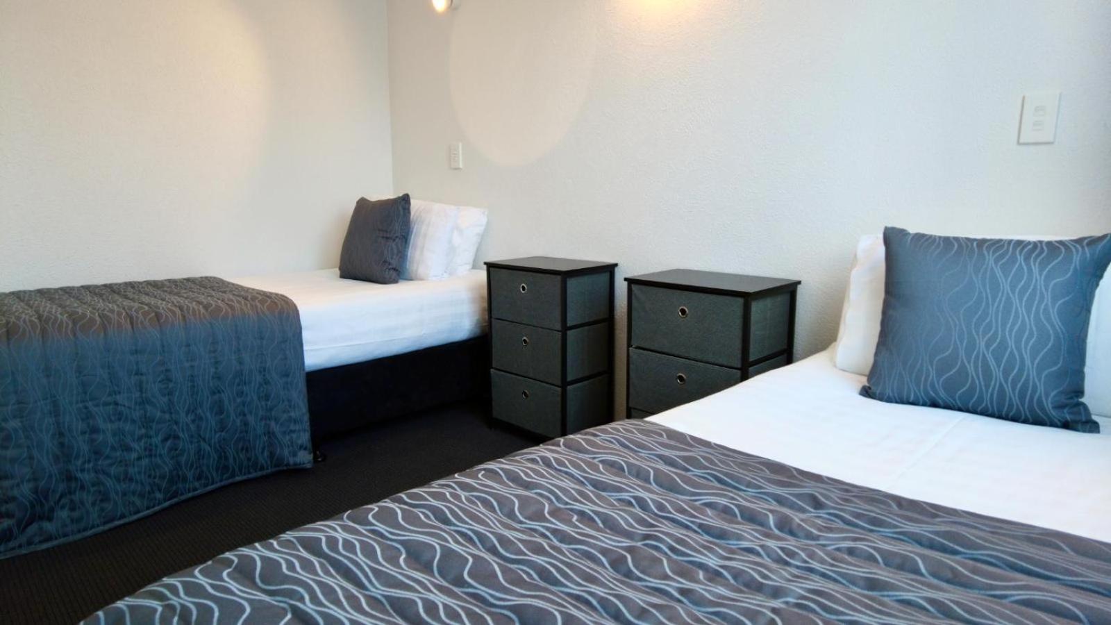 554 Moana Court Motel