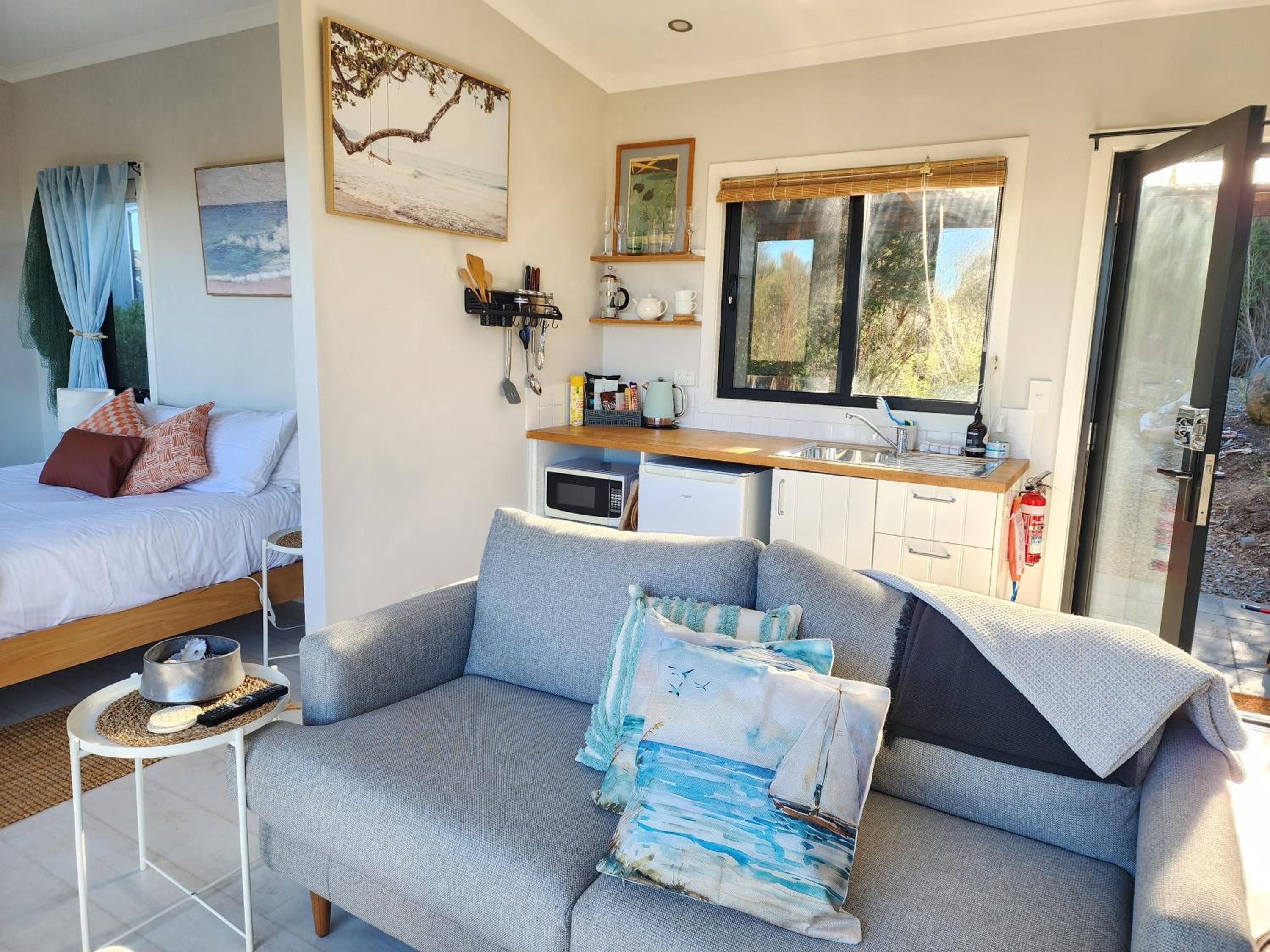Flotsam Seaside Studio Dunalley