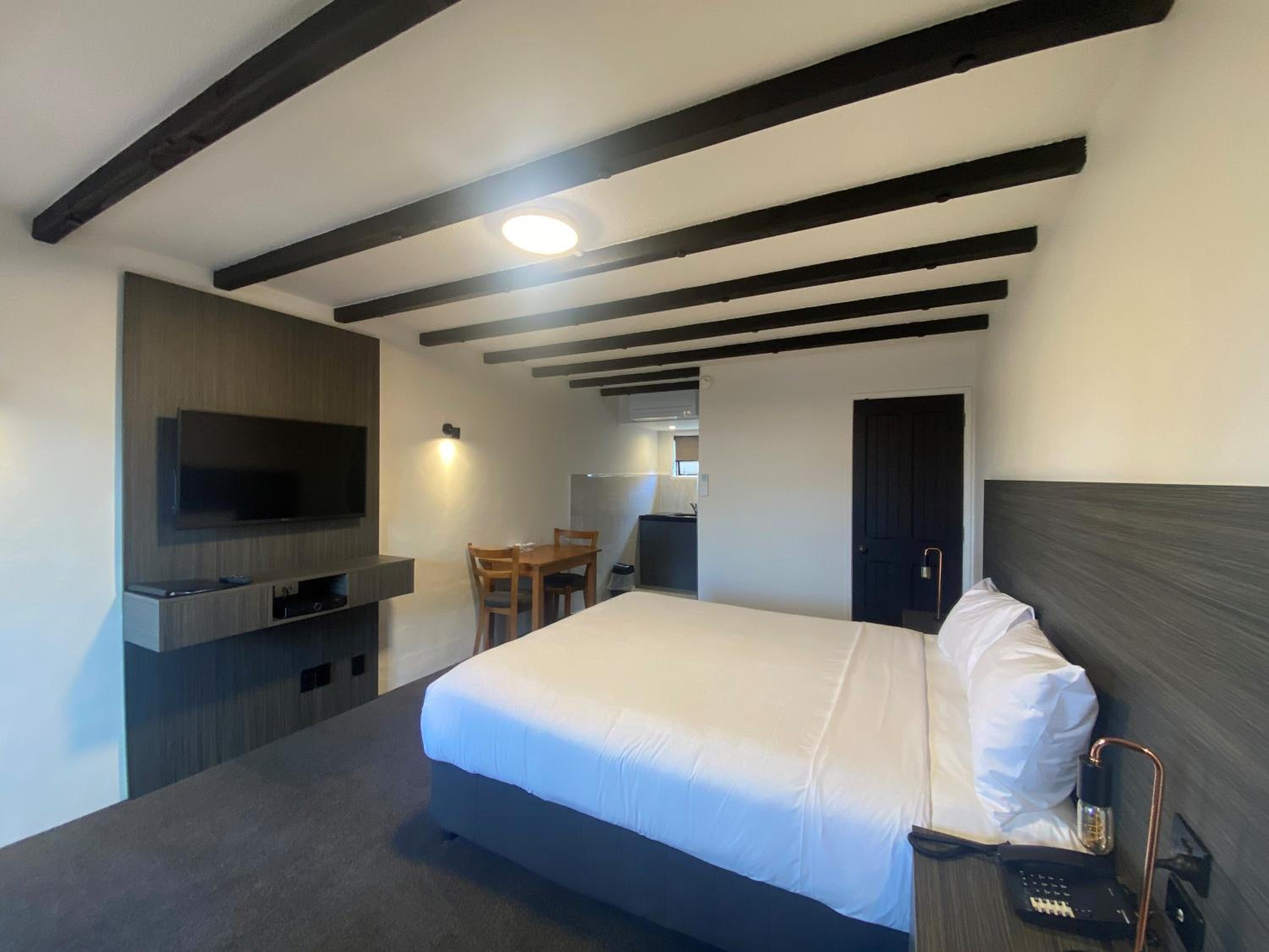 Knights Inn