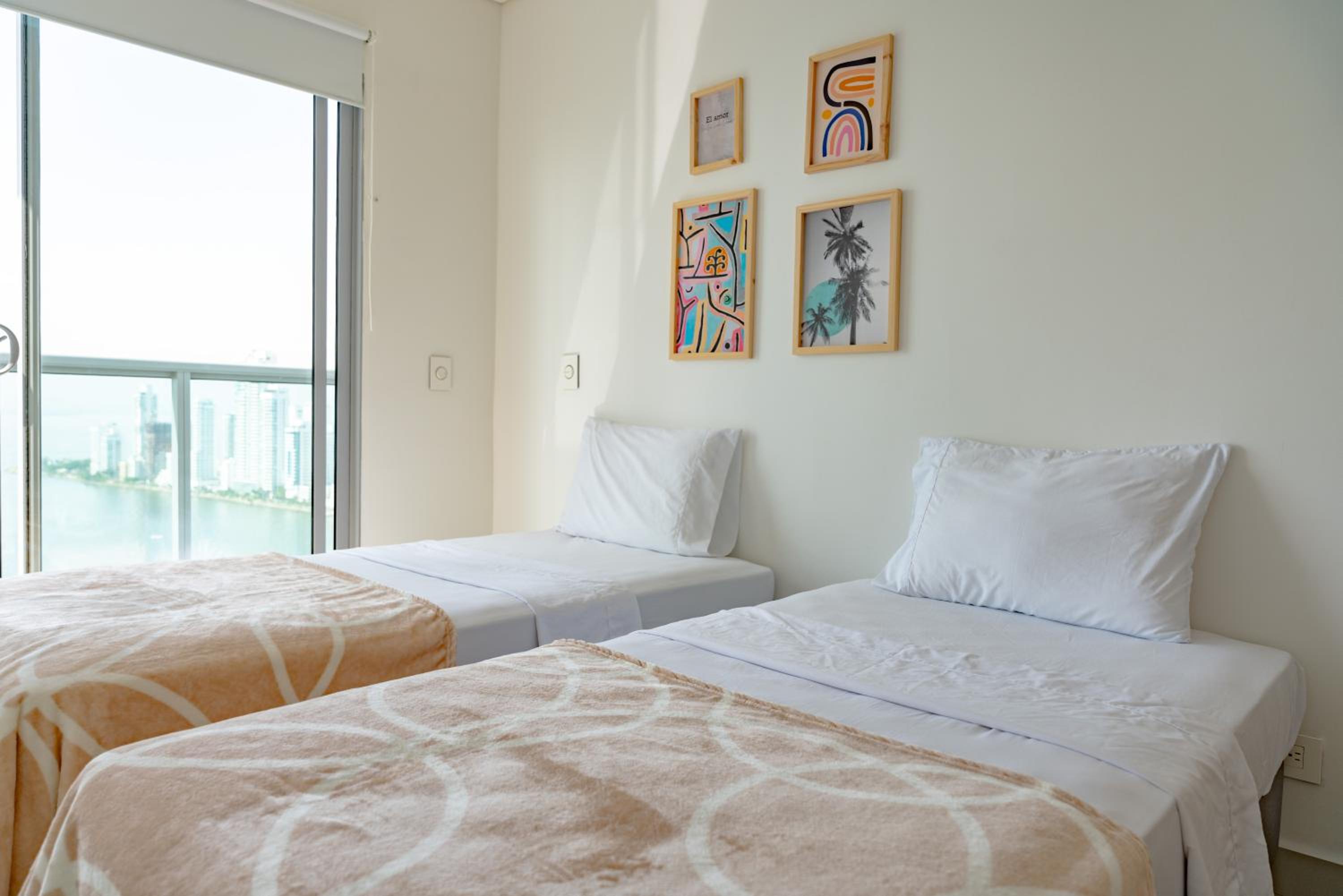 3BD Condo-Amazing View-Modern APT-Luxury Building
