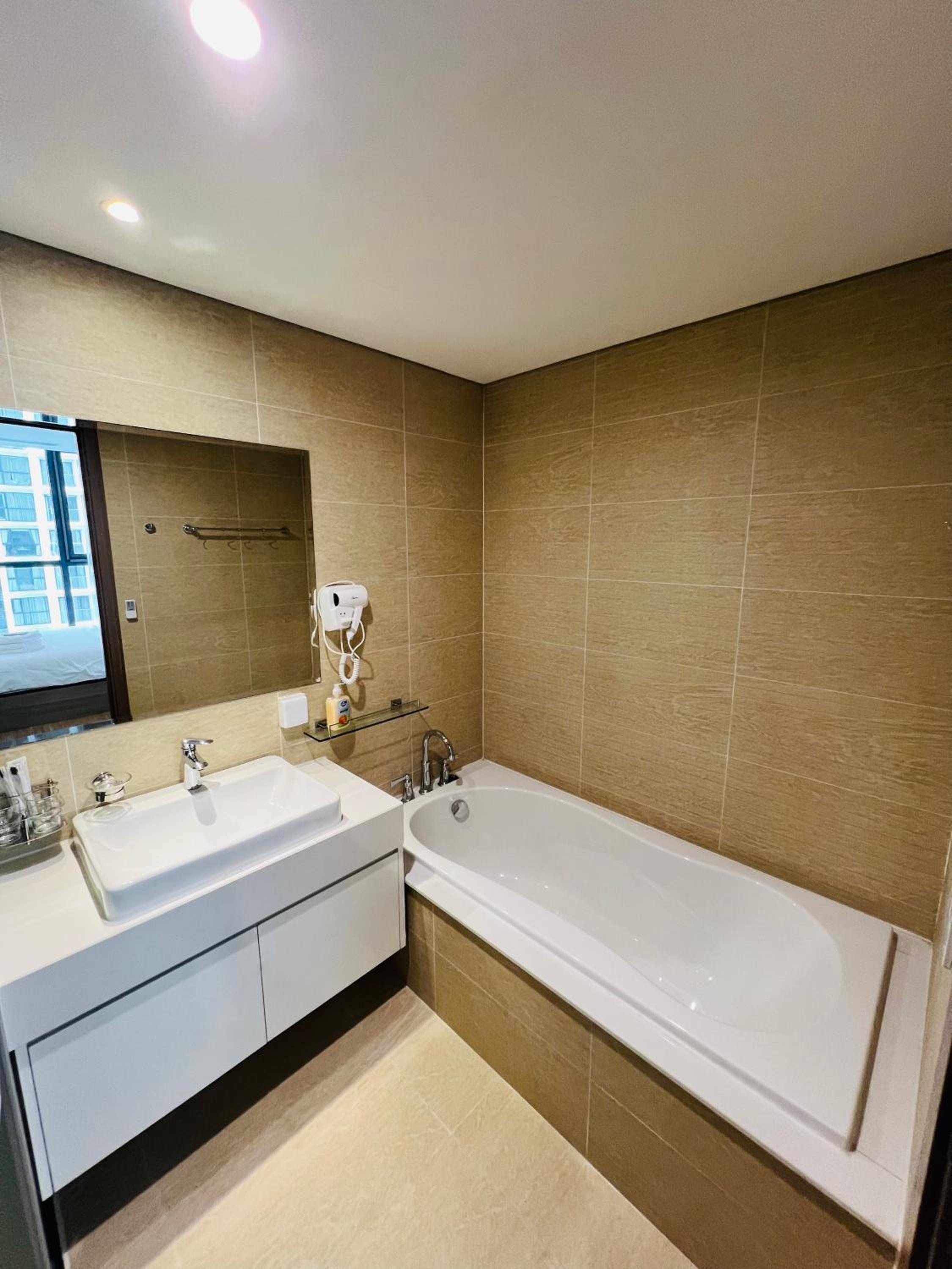 Vinhomes Skylake Premier Apartment Ha Noi