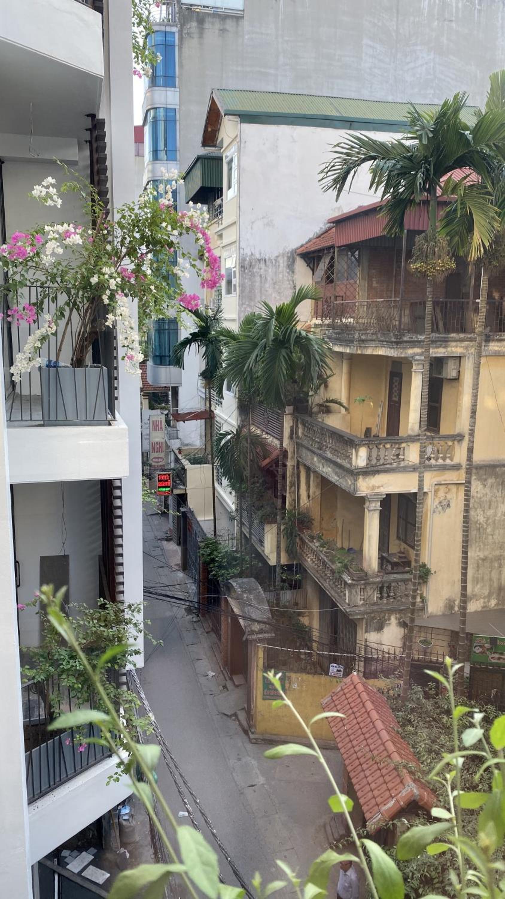 Hanoi Moon Building