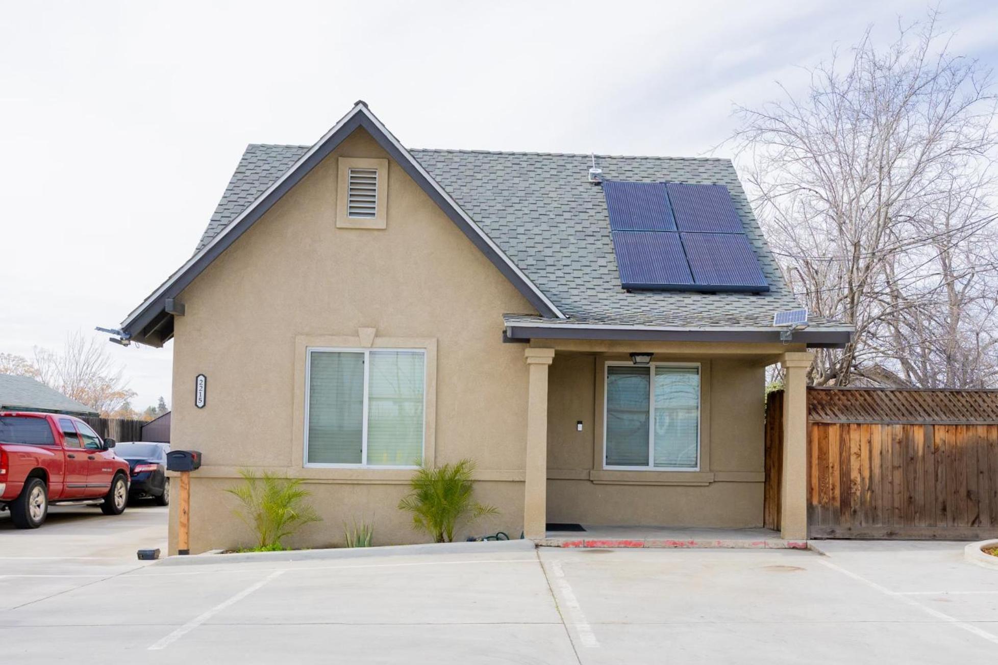 Hotel Charming Cute Home - Image 1