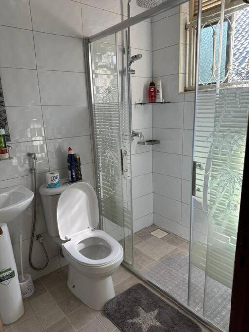 Trinity Furnished Apartment-Your Perfect Couples Getaway Buwaate