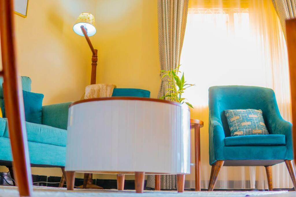 Trinity Furnished Apartment-Your Perfect Couples Getaway Buwaate