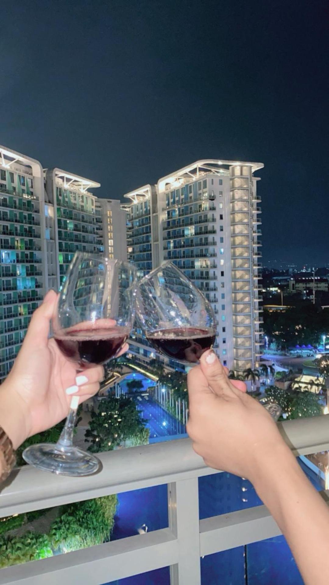 Azure Urban Resort - Vista Abira staycation view 5