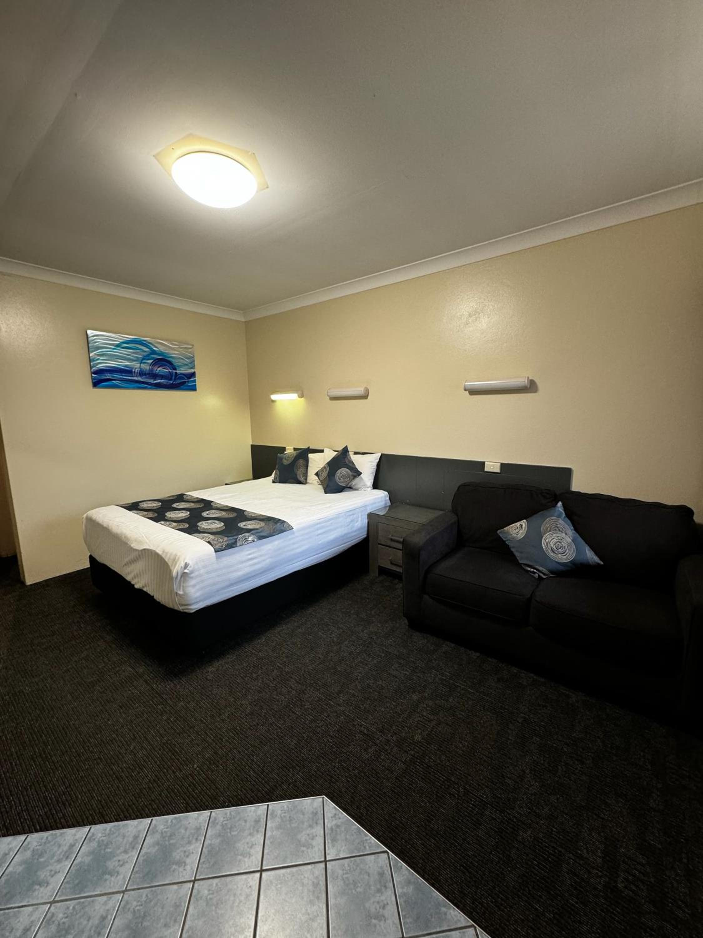 Acacia Motel