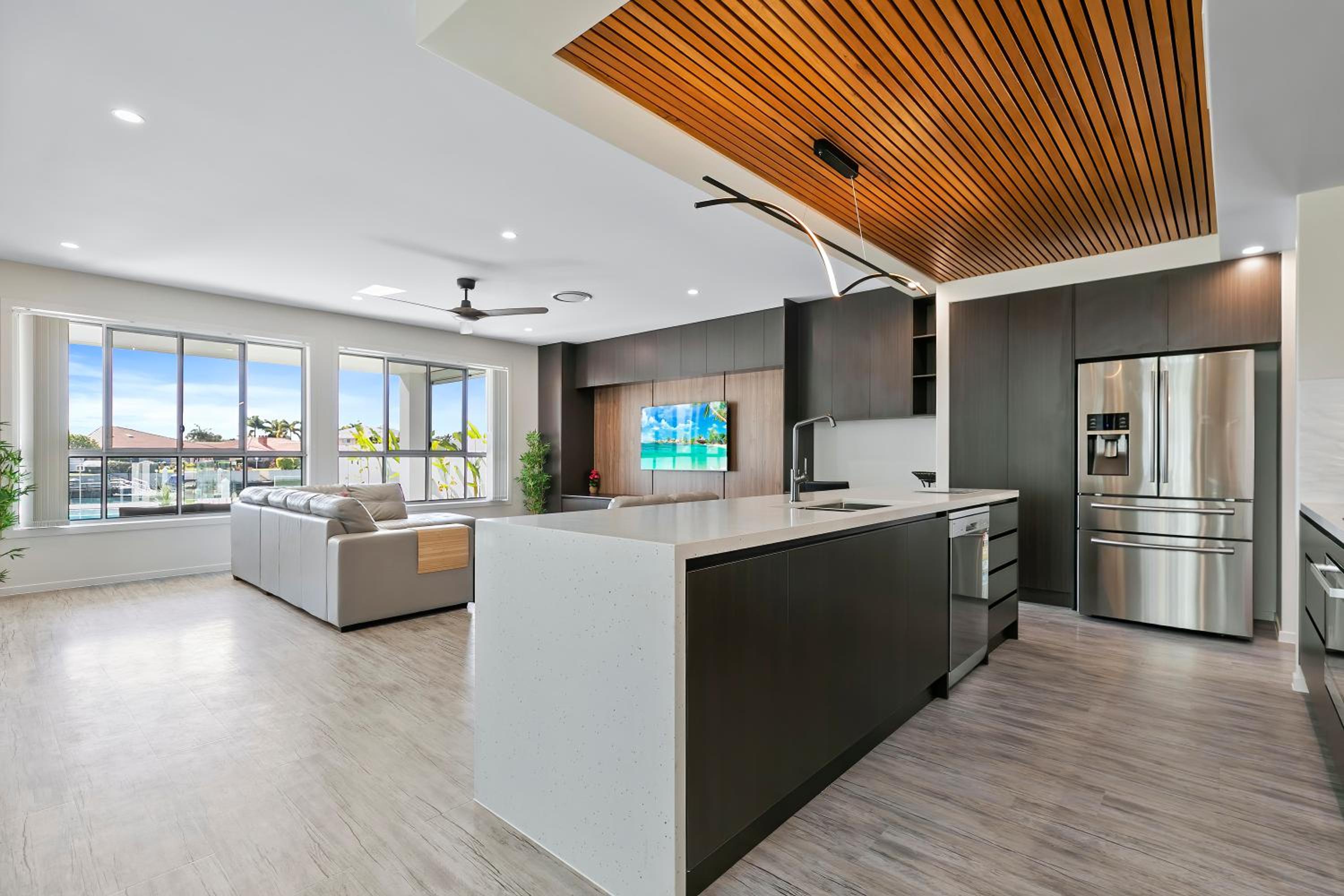 Ocean Escape - Majestic, Luxurious Canal Home