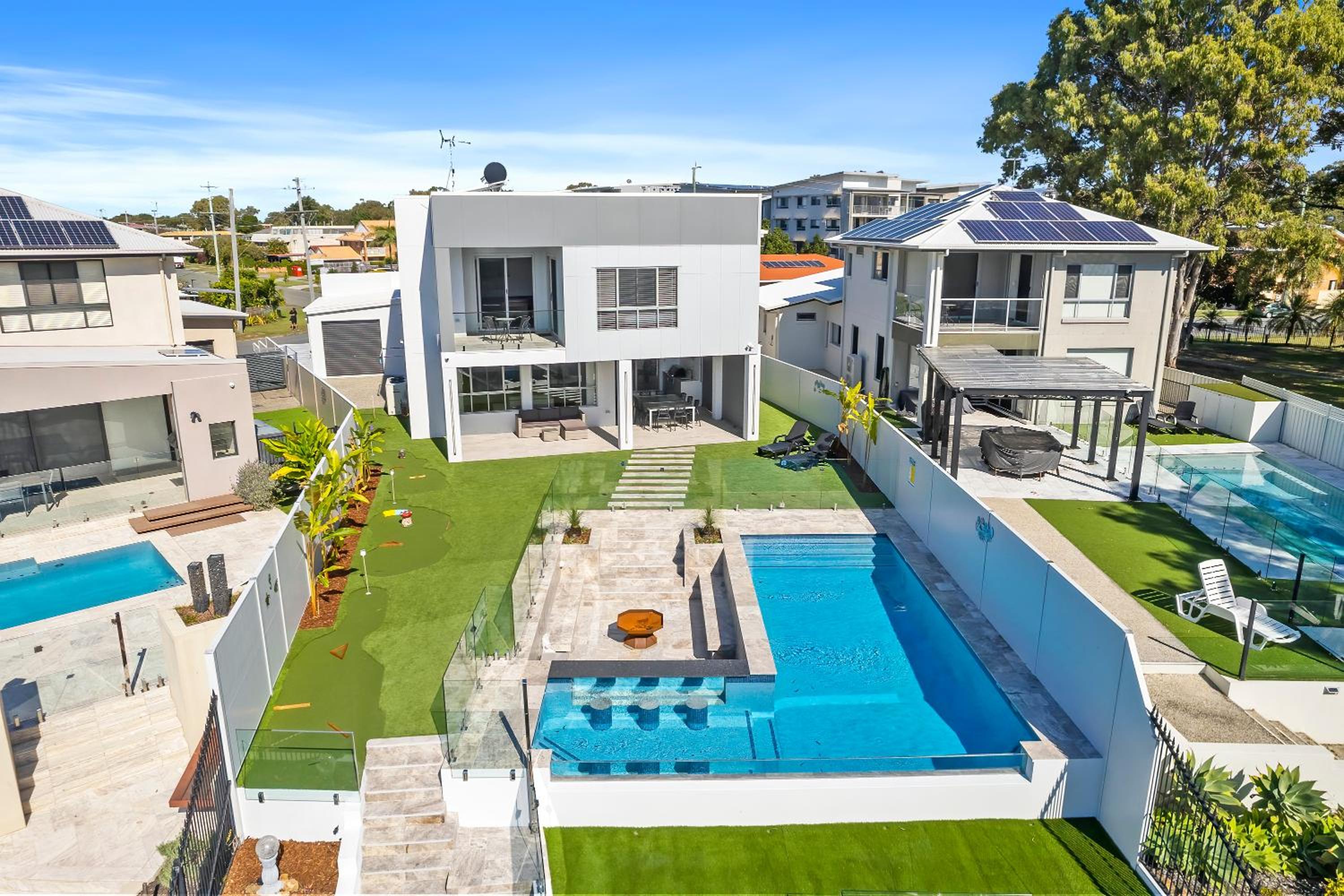 Ocean Escape - Majestic, Luxurious Canal Home