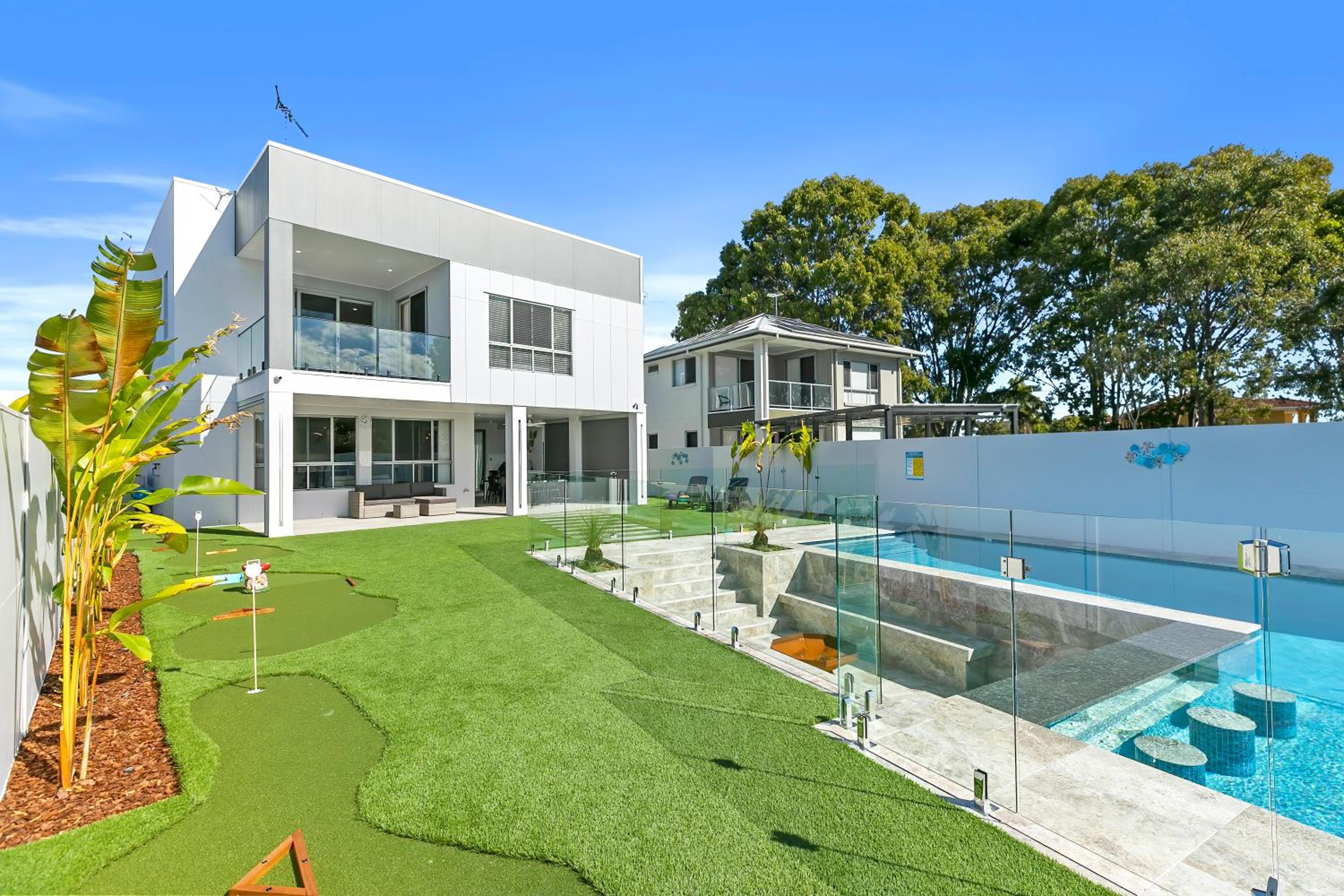 Ocean Escape - Majestic, Luxurious Canal Home