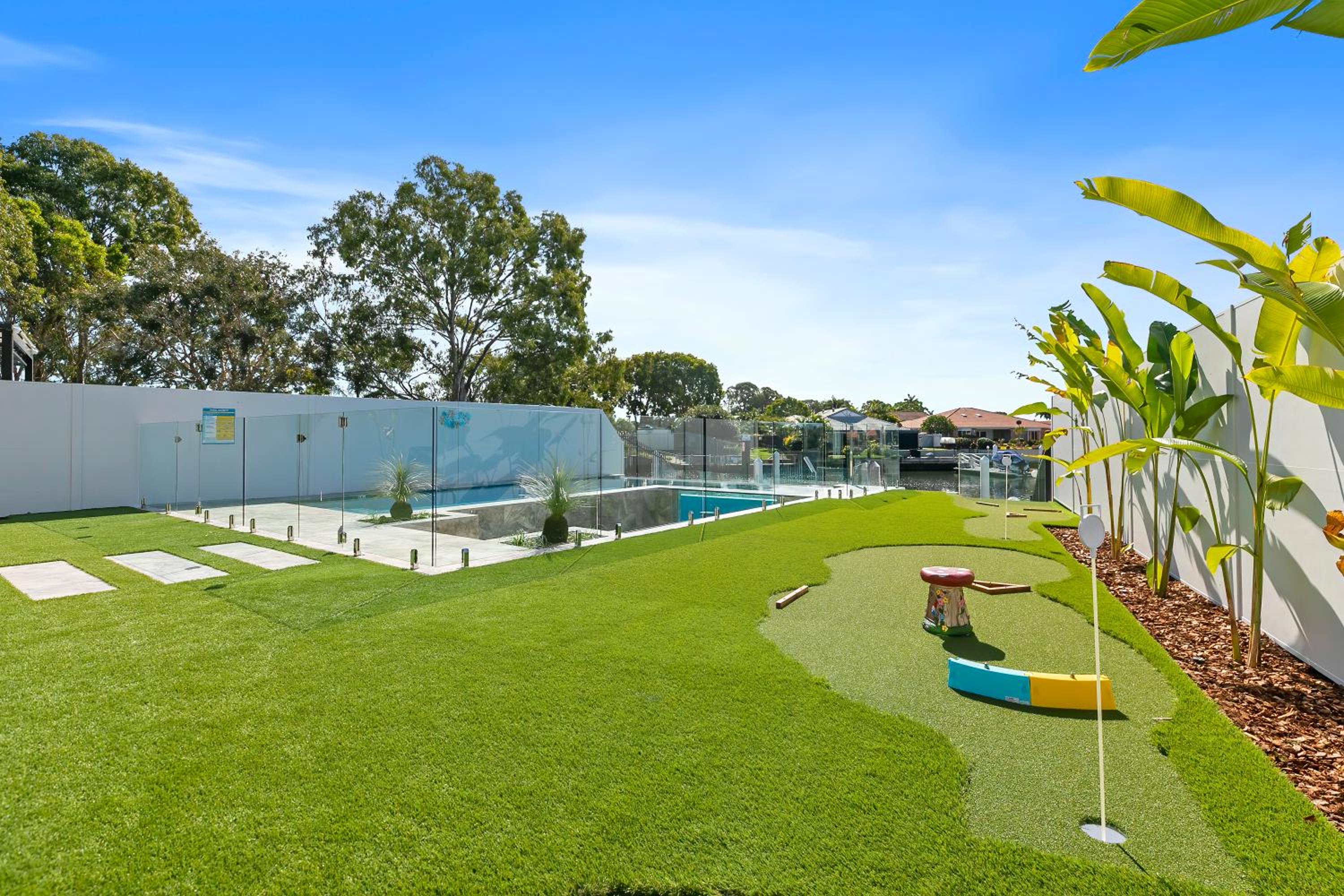 Ocean Escape - Majestic, Luxurious Canal Home