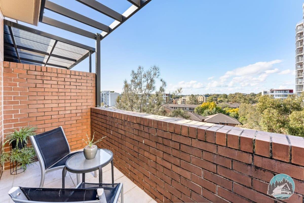 Aircabin - Parramatta - Free Parking - 1 Bed Apt
