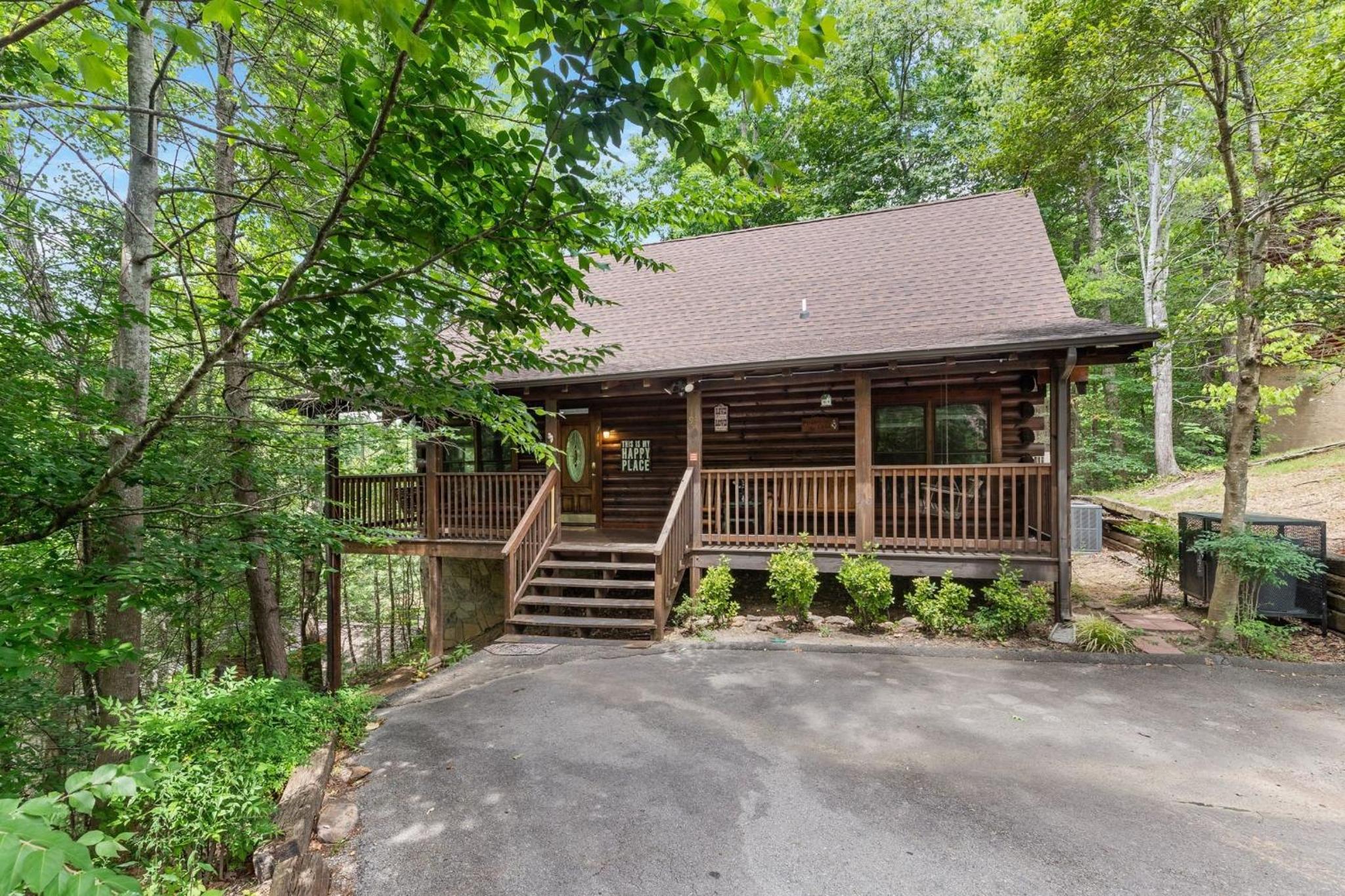 ER93 - Pirate's Cove - Great Location! Close to All the Action! cabin view 2