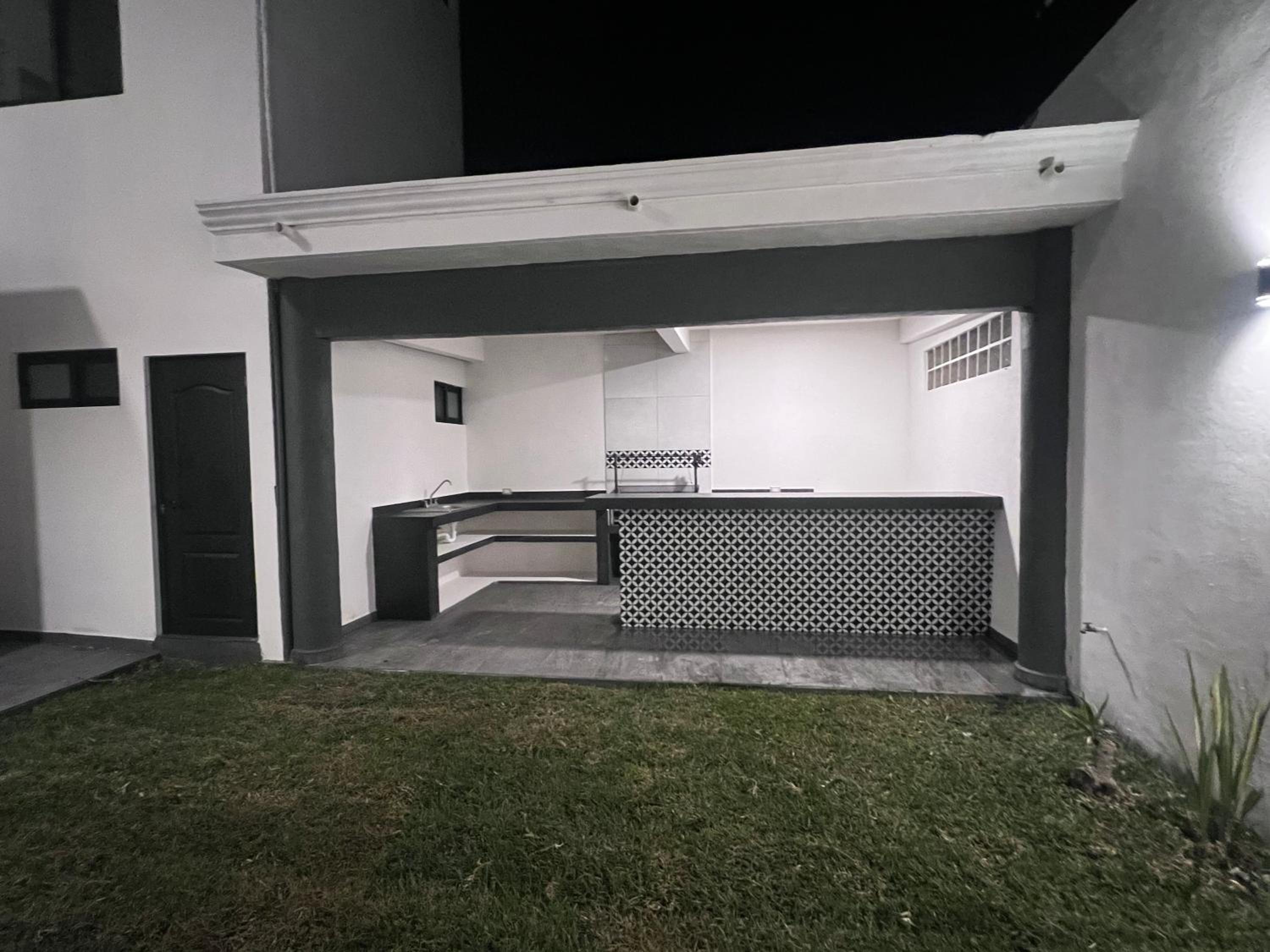Baja relax home jacuzzi 8 min beach walking