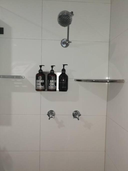 Merala a cosy cottage with easy stroll to CBD