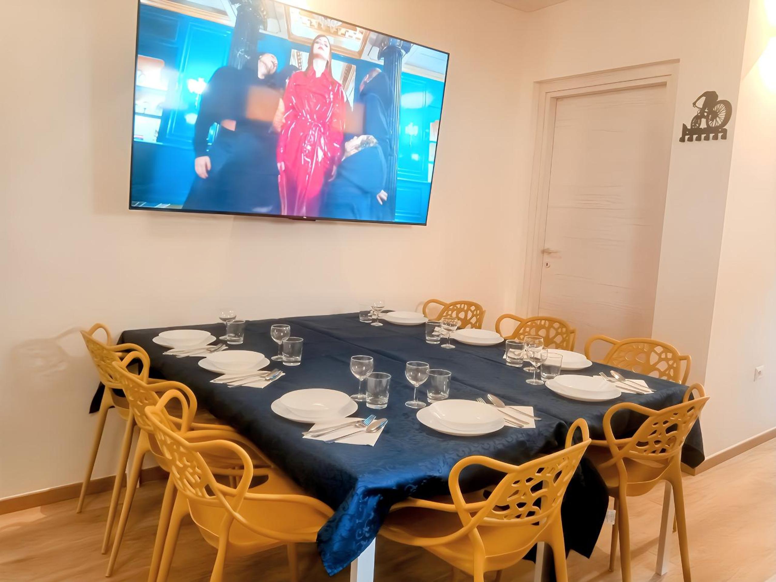 dining