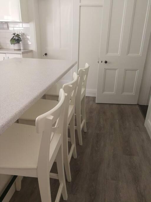 Merala a cosy cottage with easy stroll to CBD